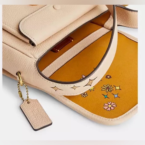 Coach Observed Bag - Picture 8 of 10